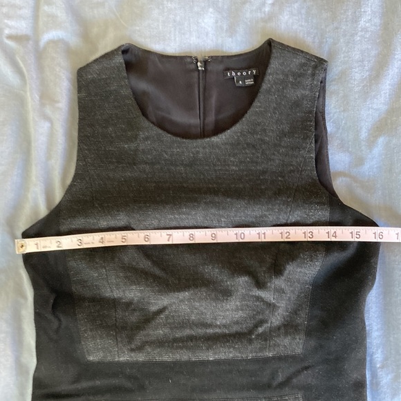 **SOLD** Theory colorblock fitted dress - Picture 8 of 8